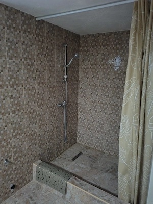 Casa de vanzare cu 4 camere, curte si gradina in localitatea Orsova - imagine 7