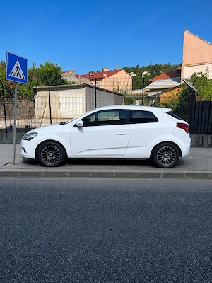 Kia Ceed 2011 ,Benzina 1.4 CVVT - imagine 3