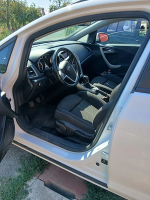 Opel Astra J 1.7 Diesel  - imagine 3