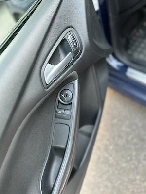Ford Focus Break 1.5 TDCi 120 CP Automată Euro 6 | 2018 - imagine 10