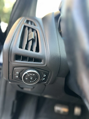 Ford Focus Break 1.5 TDCi 120 CP Automată Euro 6 | 2018 - imagine 5