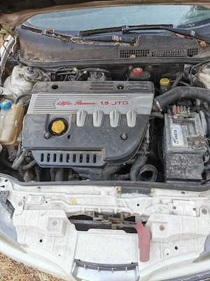 Alfa Romeo 147 Diesel  - imagine 6