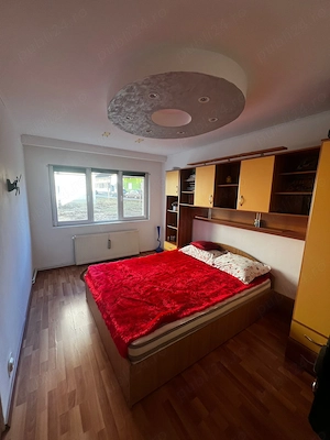 Vand apartament doua camere la parter in Pipirig .Pret 61500 euro .Mai multe detalii la tel 07413084 - imagine 3