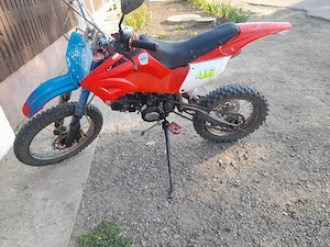 dau cros de 125cc 4trepte de viteza merge perfect schimb cu scuter elrctric 