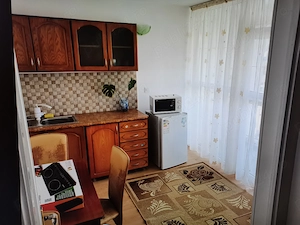 Apartament de inchiriat etaj casa particulara  cu intrare separata - imagine 5