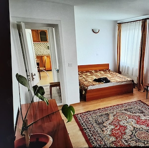 Apartament de inchiriat etaj casa particulara  cu intrare separata - imagine 2