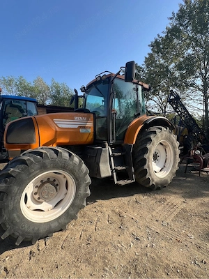 Vand tractor RENAULT - imagine 2