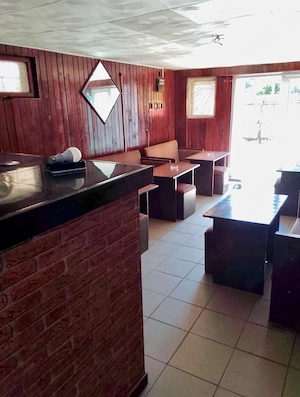 Inchiriez spatiu comercial   bar langa stadion Rova, Republicii - imagine 2