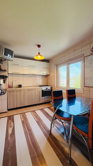 Vand apartament 3 camere IC Frimu in IFR, strada Nae Leonard, Bloc R - imagine 6