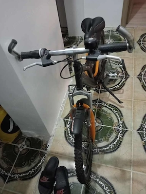 Vând bicicleta 20 inch