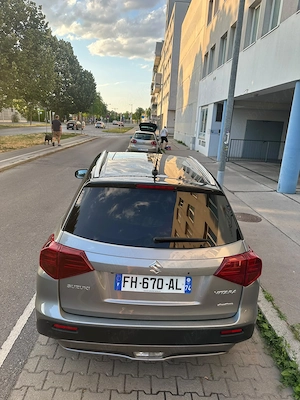 Suzuki Vitara Boosterjet 140 Allgrip - imagine 4