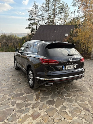 VW Touareg  3.0 TDI 286 CP | 2020 | TVA deductibil - imagine 6