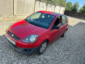 Ford Fiesta an 2009 - imagine 3