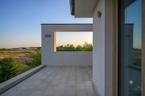 CORBEANCA - OGORULUI, VILA MODERNA 270 MP TOTAL, LOT 1000 MP! - imagine 12