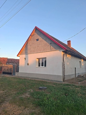 Vând casă in localitatea Sarbova.Jud.Timiș  - imagine 3
