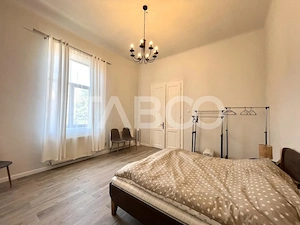Apartament cu 3 camere si terasa de 14 mp de vanzare in zona Centrala - imagine 2