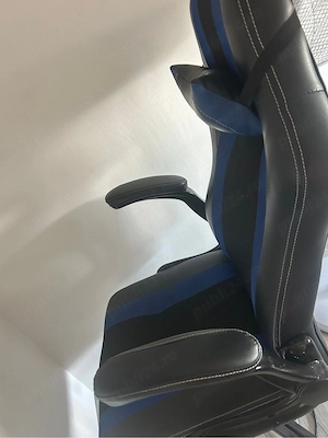 Scaun Gaming Ergonomic Myria, Piele Ecologică + Mesh, Perna Cervicală