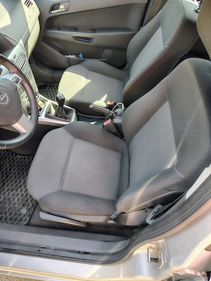 Opel Astra H  cu GPL, 120mii km reali, AC și pilot automat - imagine 7