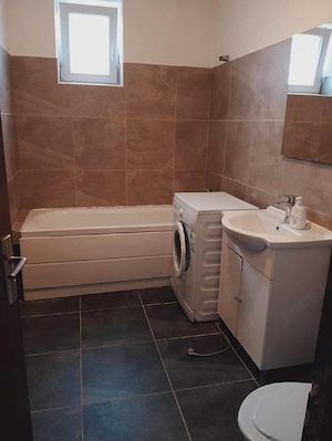 Persoană fizică închiriez apartament 2 camere Florești. - imagine 5