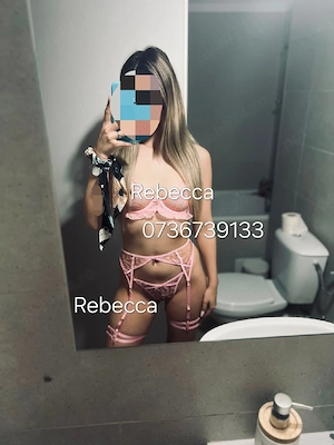 Rebecca Poze reale