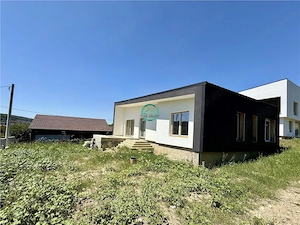 Casa cu 3 camere de vanzare, teren 400 mp, in Corunca