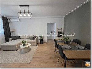 Apartament 2 camere de vanzare zona Centru