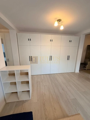 2 camere| Dumbravita| curte mare| terasa generoasă| loc de parcare| - imagine 20