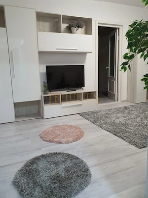 2 camere| zona Spitalul Județean| Liviu Rebreanu| balcon| - imagine 3