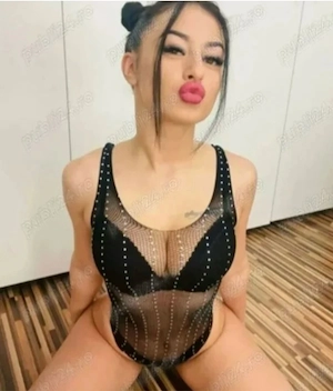 Raluka comfirm pozele si video.