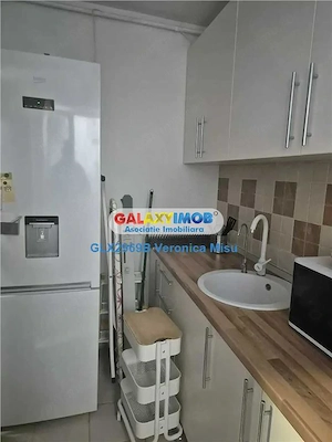Garsoniera de inchiriat ,33 mp,  centrala proprie - Titan - imagine 3