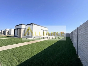 CASA PE PARTER IN BERCENI – TEREN 500 MP – ANSAMBLU ASFALTAT - imagine 4