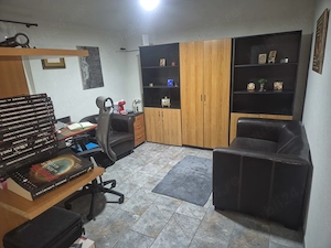 Vand vila superba, utilata modern, pe parter, situata intr-o zona linistita, la 15 minute de Arad