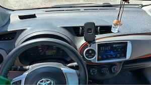De vanzare Toyota Yaris 2012 - imagine 6