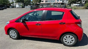 De vanzare Toyota Yaris 2012 - imagine 2