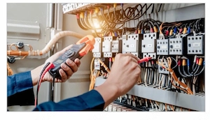 Angajam Elecrticieni si ajutor Elecrticieni 