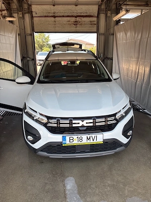 Dacia Jogger 2023 benzina + gpl - imagine 2