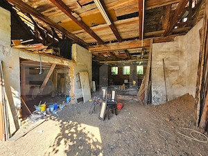 Casă cu anexe, 180 mp, teren intravilan 1.249 mp – Laz, Săsciori - imagine 15