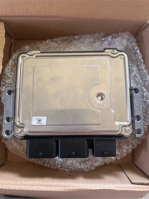 ECU Bosch MED17.4.2 original pentru Peugeot/Citroën 1.6 THP - imagine 3