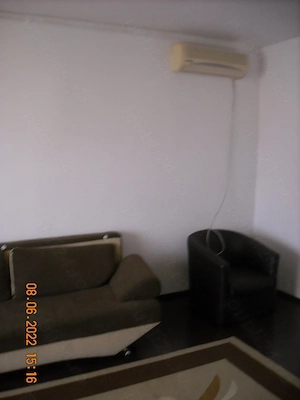 VAND apartament cu 2 camere - imagine 2