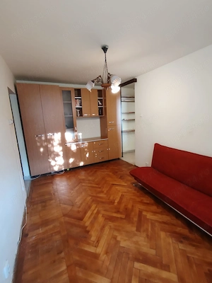 Apartament cu 2 camere, zonă centrală, cu loc de parcare - imagine 6
