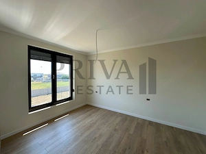 Casa insiruita, bucatarie inchisa, 3 camere, 2 bai, Giroc - imagine 7