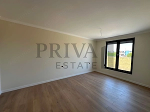 Casa insiruita, bucatarie inchisa, 3 camere, 2 bai, Giroc - imagine 8