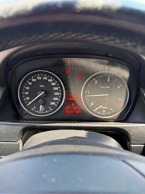 vand Bmw x1 SDrive 18D - imagine 3