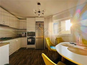 APARTAMENT 4 CAMERE | RENOVAT | ZONA NUFARUL | A.PENES CURCANU - imagine 10