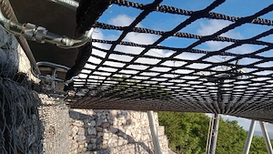 Plase de Protecție pentru Șantiere și Fațade