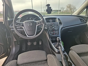 Opel Astra J - imagine 3