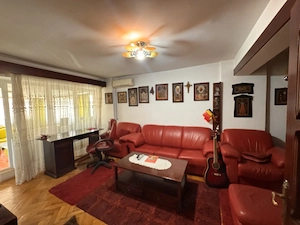 Apartament, 3 camere decomandat, 74 mp, zonă Ramada
