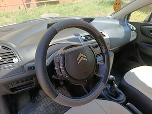 Vând Citroen C4 16valve motor de 1.6 benzină din 2009. Km 190000. Preț 1950 euro ușor negociabil. - imagine 4