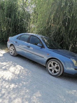 Vând Ford mondeo 2.0 diesel 