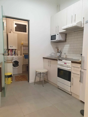 Închiriez apartament cu o cameră situat ultracentral - imagine 8
